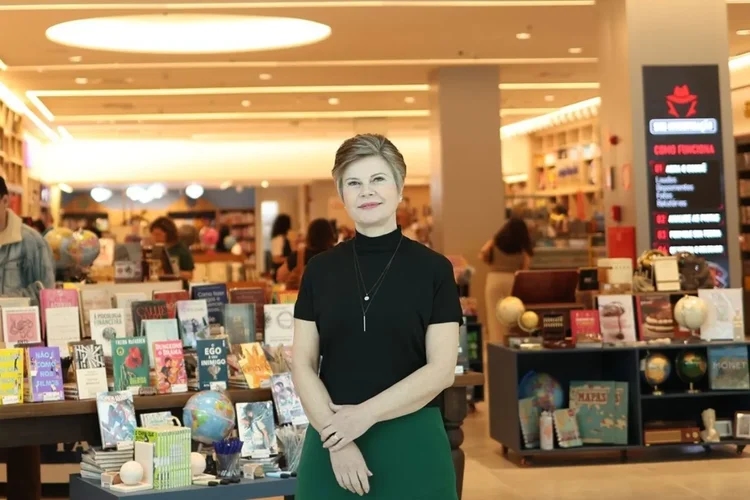 Livrarias Curitiba aposta em expansão e projeta faturamento de R$ 420 milhões em 2026